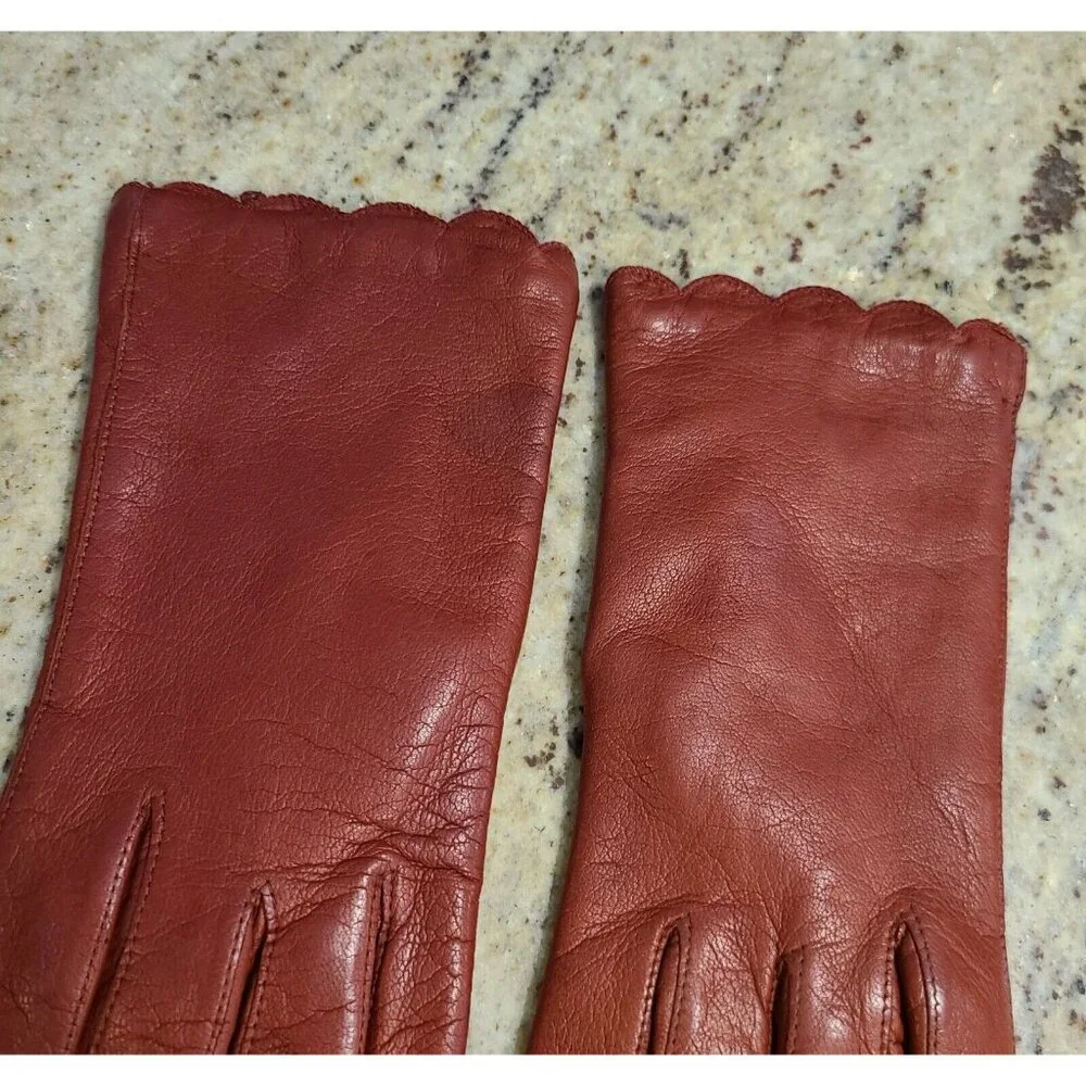 Vintage Size M Red Orange Soft Leather Knit Lined 8.5